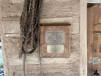 Harry's Hut
